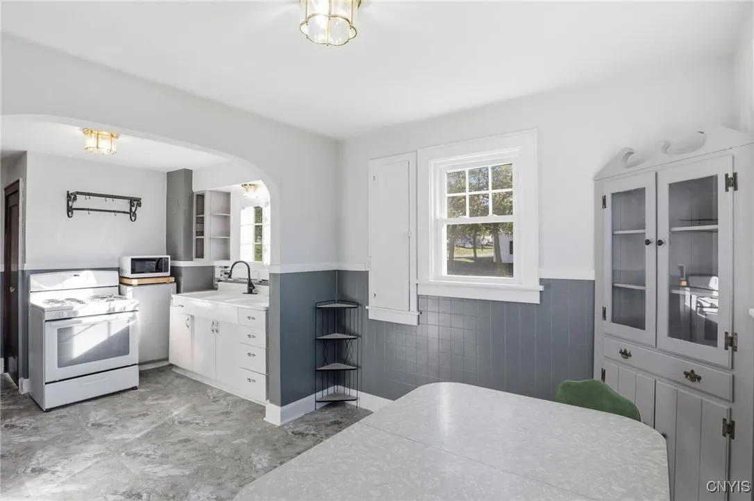 287 Rochester Street, Avon, New York 14414, Avon, New York 14414, 3 Bedrooms Bedrooms, 6 Rooms Rooms,1 BathroomBathrooms,Residential,For Sale,287 Rochester Street, Avon, New York 14414,0,S1645610