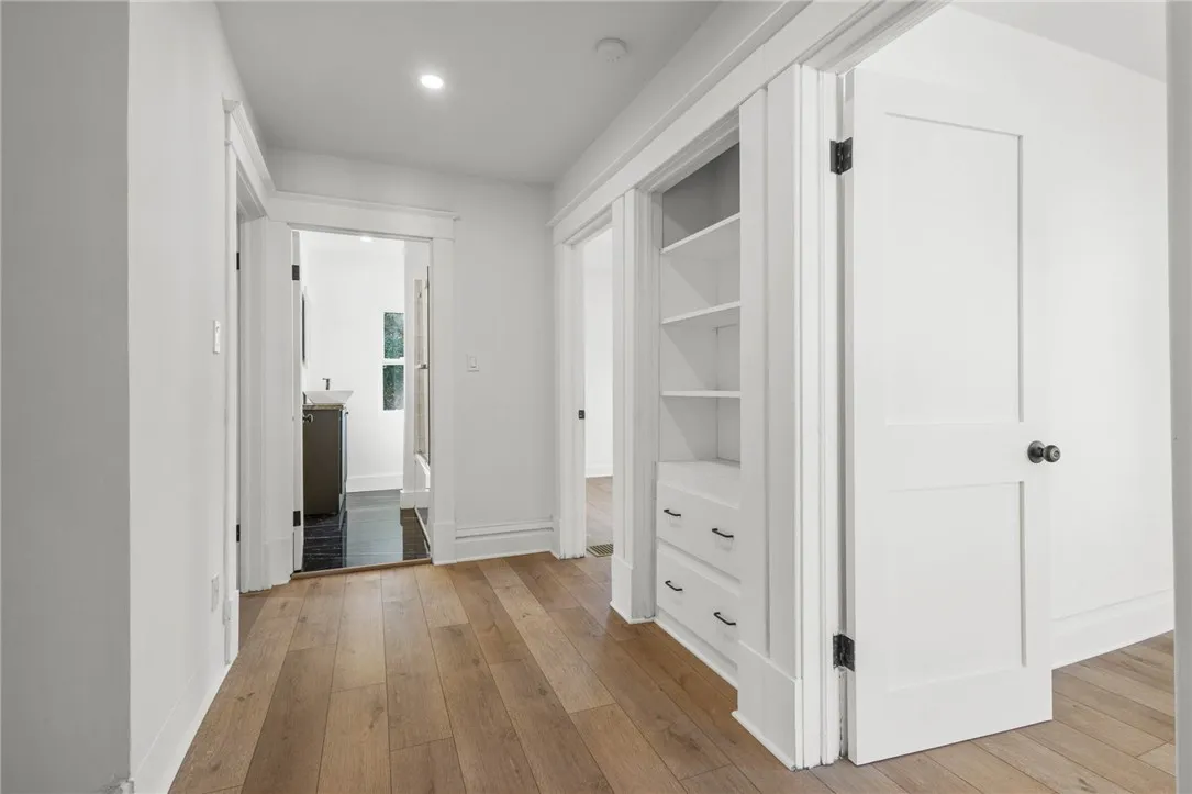 136 North Street, Ridgeway, New York 14103, Ridgeway, New York 14103, 4 Bedrooms Bedrooms, 10 Rooms Rooms,1 BathroomBathrooms,Residential,For Sale,136 North Street, Ridgeway, New York 14103,0,R1645613