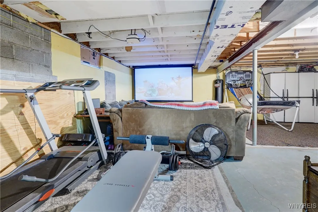 6 High Point Drive, Parma, New York 14559, Parma, New York 14559, 4 Bedrooms Bedrooms, 7 Rooms Rooms,2 BathroomsBathrooms,Residential,For Sale,6 High Point Drive, Parma, New York 14559,0,B1645585