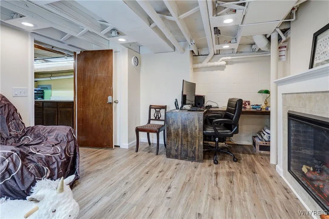 6 High Point Drive, Parma, New York 14559, Parma, New York 14559, 4 Bedrooms Bedrooms, 7 Rooms Rooms,2 BathroomsBathrooms,Residential,For Sale,6 High Point Drive, Parma, New York 14559,0,B1645585