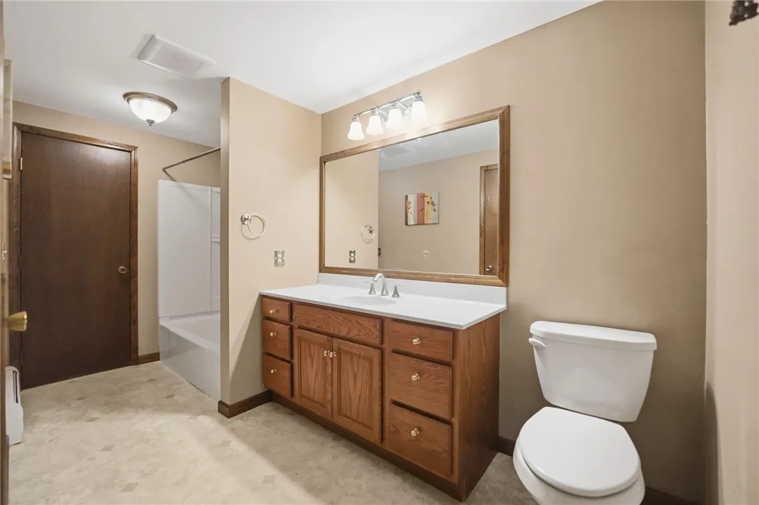 5485 Niagara Street Extension, Lockport Town, New, Lockport Town, New York 14094, 3 Bedrooms Bedrooms, 7 Rooms Rooms,2 BathroomsBathrooms,Residential,For Sale,5485 Niagara Street Extension, Lockport Town, New ,0,R1645694