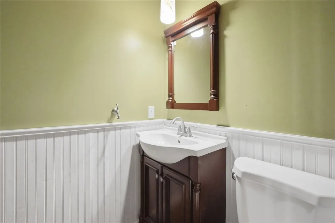 5485 Niagara Street Extension, Lockport Town, New, Lockport Town, New York 14094, 3 Bedrooms Bedrooms, 7 Rooms Rooms,2 BathroomsBathrooms,Residential,For Sale,5485 Niagara Street Extension, Lockport Town, New ,0,R1645694