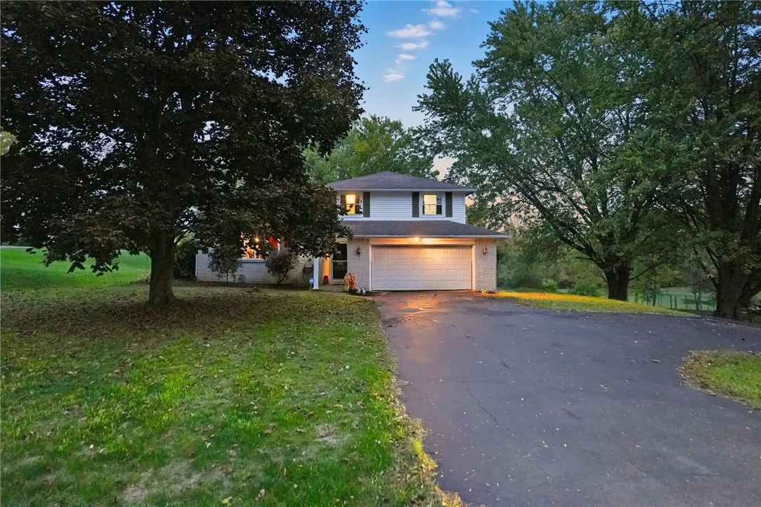 5485 Niagara Street Extension, Lockport Town, New, Lockport Town, New York 14094, 3 Bedrooms Bedrooms, 7 Rooms Rooms,2 BathroomsBathrooms,Residential,For Sale,5485 Niagara Street Extension, Lockport Town, New ,0,R1645694