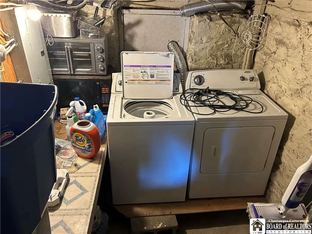 103 Erie Street, Salamanca, New York 14779, Salamanca, New York 14779, 3 Bedrooms Bedrooms, 8 Rooms Rooms,1 BathroomBathrooms,Residential,For Sale,103 Erie Street, Salamanca, New York 14779,0,R1645297