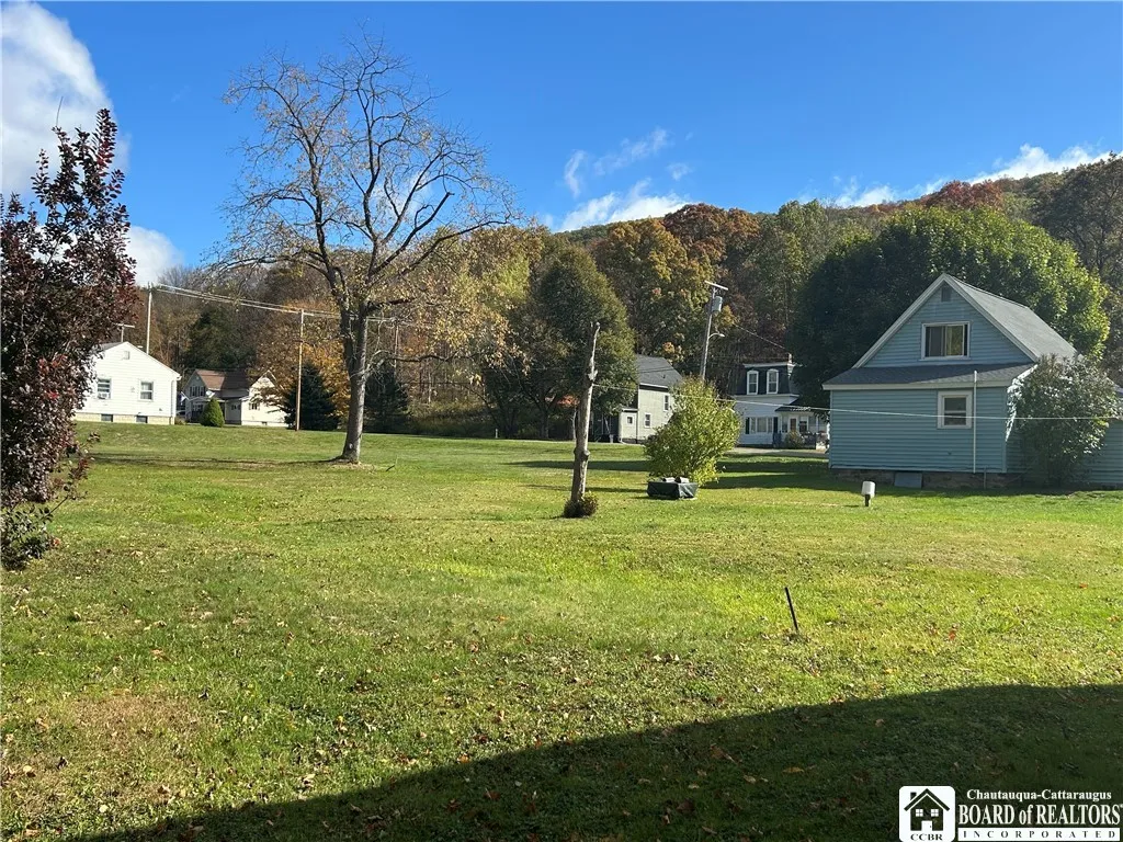 103 Erie Street, Salamanca, New York 14779, Salamanca, New York 14779, 3 Bedrooms Bedrooms, 8 Rooms Rooms,1 BathroomBathrooms,Residential,For Sale,103 Erie Street, Salamanca, New York 14779,0,R1645297