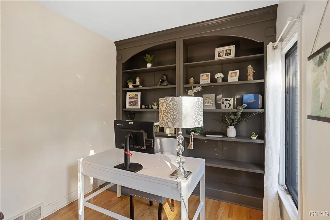 8512 Van Wie Drive West, Lysander, New York 13027, Lysander, New York 13027, 4 Bedrooms Bedrooms, 11 Rooms Rooms,2 BathroomsBathrooms,Residential,For Sale,8512 Van Wie Drive West, Lysander, New York 13027,0,S1645764