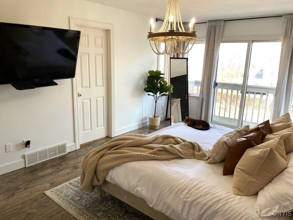 8512 Van Wie Drive West, Lysander, New York 13027, Lysander, New York 13027, 4 Bedrooms Bedrooms, 11 Rooms Rooms,2 BathroomsBathrooms,Residential,For Sale,8512 Van Wie Drive West, Lysander, New York 13027,0,S1645764