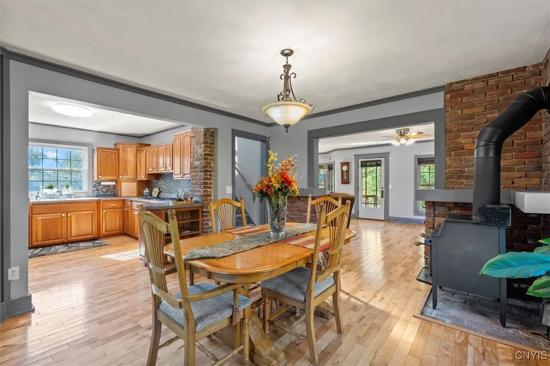 Dining Area/w woodstove