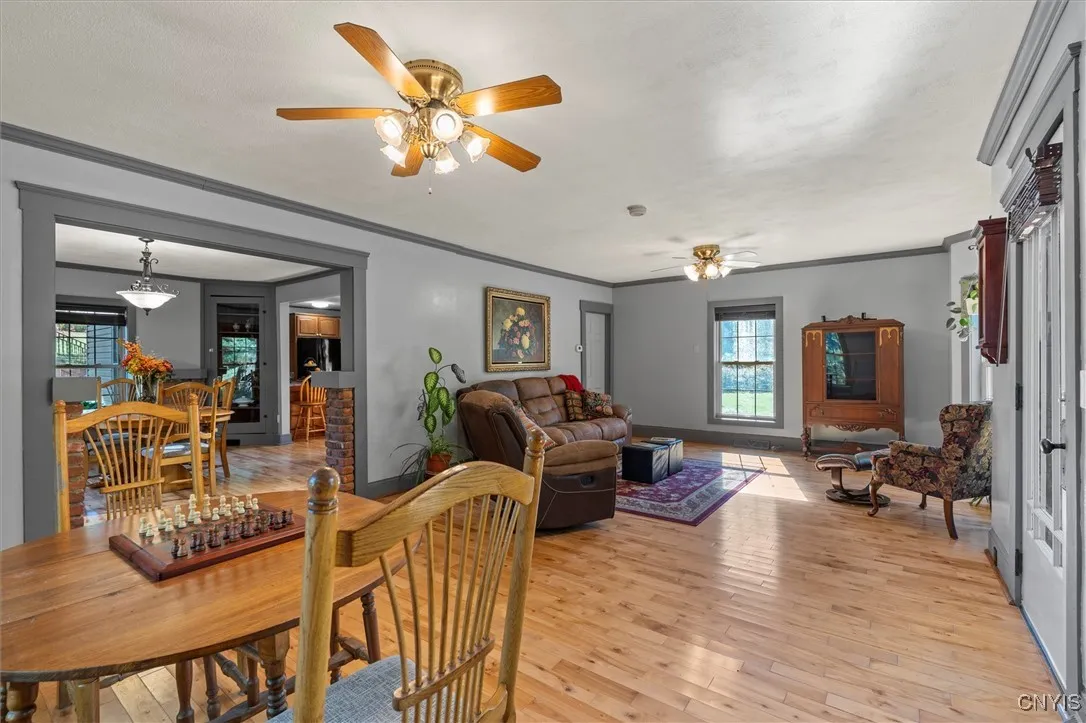 Living Room-gleaming hardwds