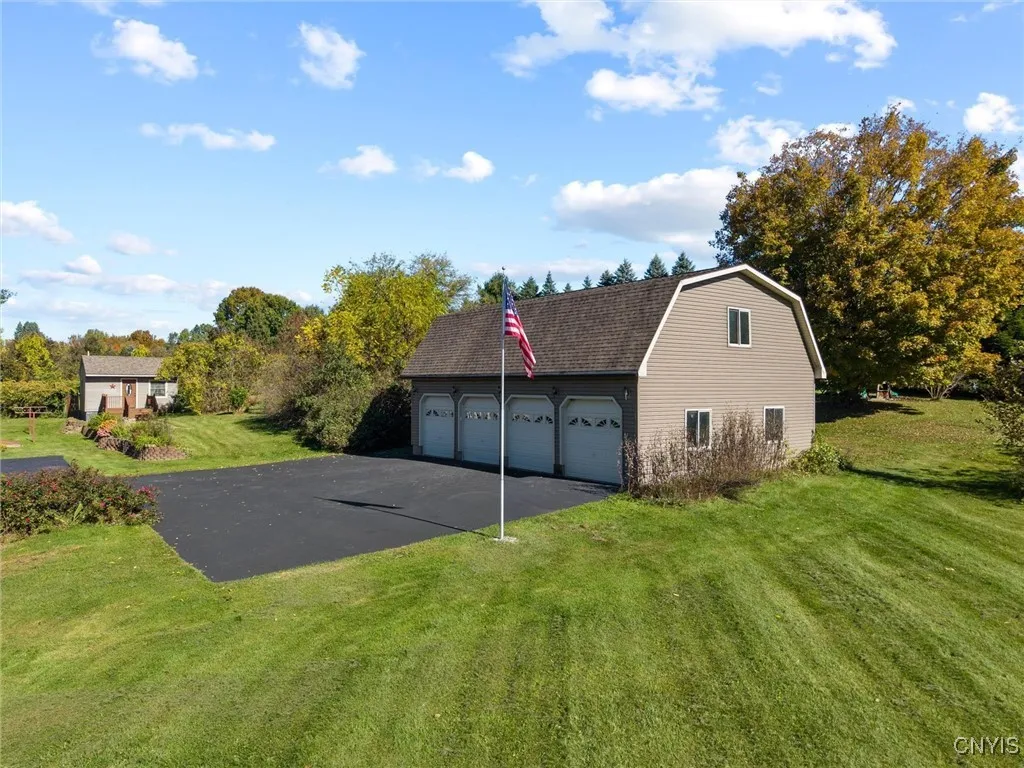 4 car garage, 2nd flr storage, power & water