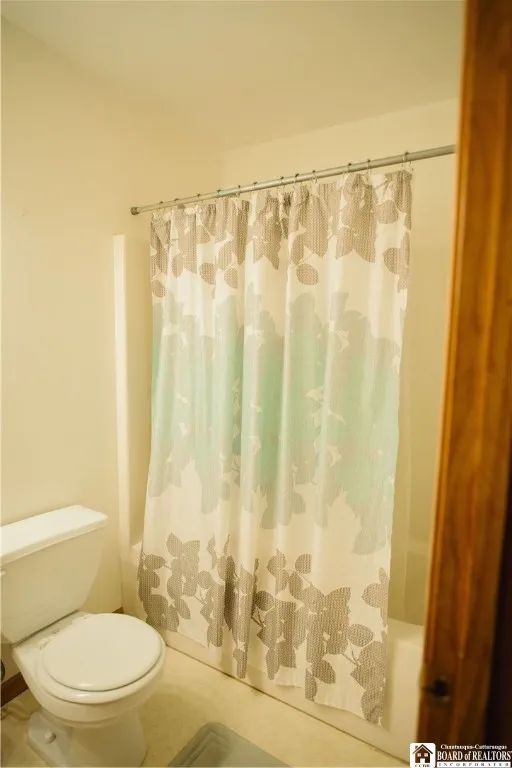 Master bedroom bathroom