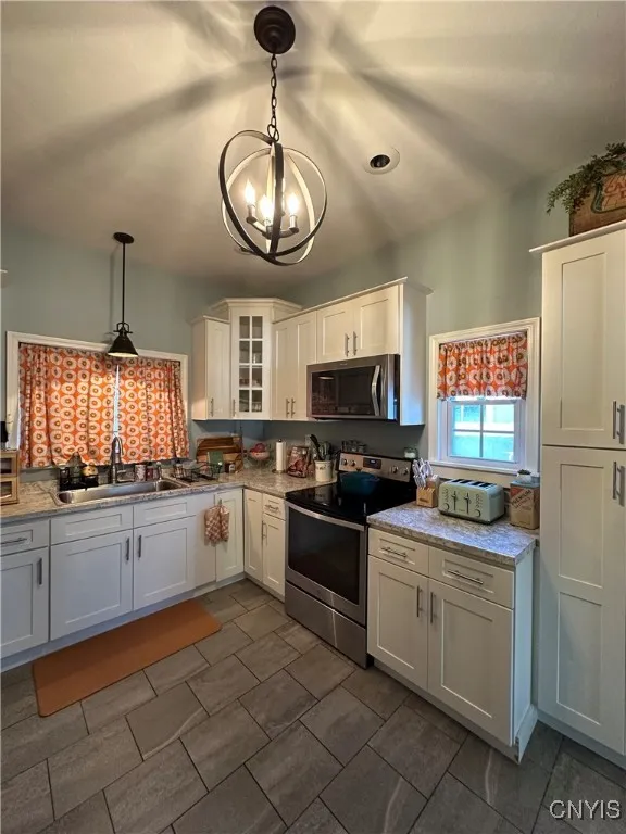 1801 James Street 1, Syracuse, New York 13206, Syracuse, New York 13206, 2 Bedrooms Bedrooms, 6 Rooms Rooms,1 BathroomBathrooms,Residential Lease,For Rent,1801 James Street 1, Syracuse, New York 13206,0,S1645335