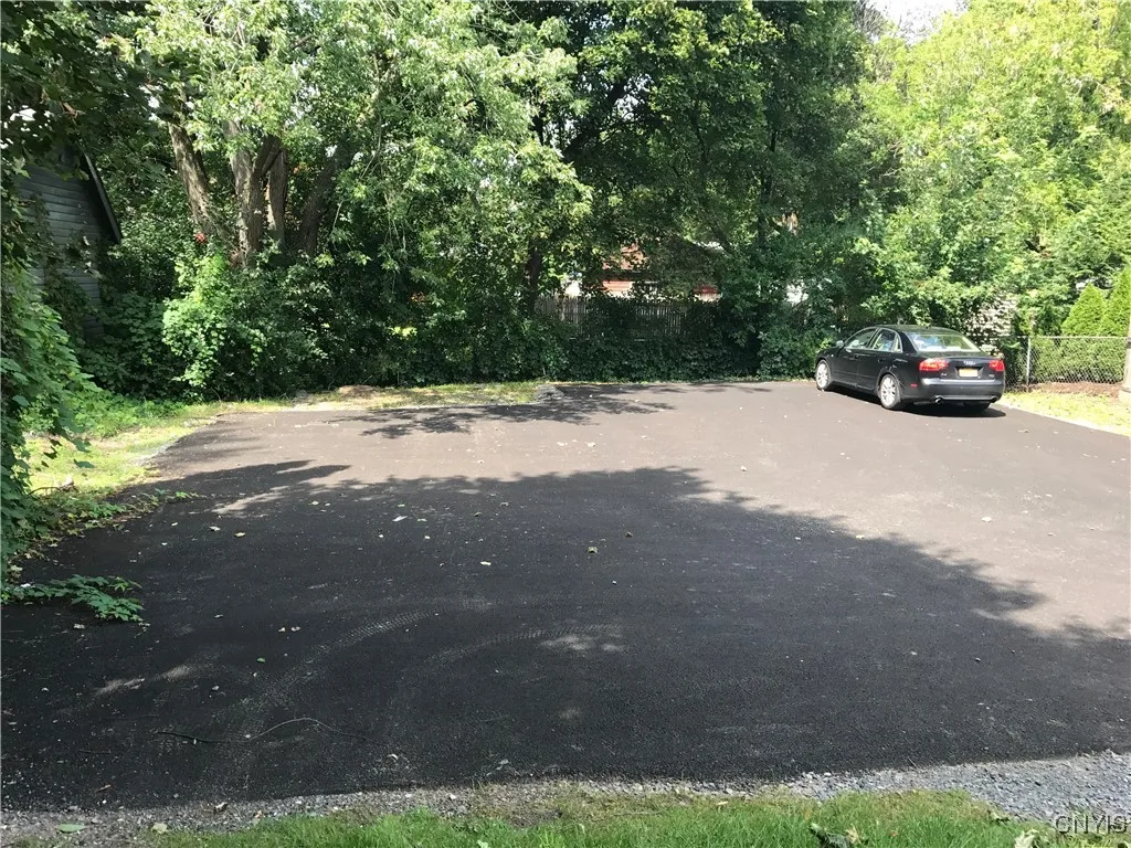 1801 James Street 1, Syracuse, New York 13206, Syracuse, New York 13206, 2 Bedrooms Bedrooms, 6 Rooms Rooms,1 BathroomBathrooms,Residential Lease,For Rent,1801 James Street 1, Syracuse, New York 13206,0,S1645335