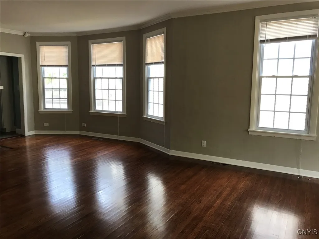 1801 James Street 1, Syracuse, New York 13206, Syracuse, New York 13206, 2 Bedrooms Bedrooms, 6 Rooms Rooms,1 BathroomBathrooms,Residential Lease,For Rent,1801 James Street 1, Syracuse, New York 13206,0,S1645335