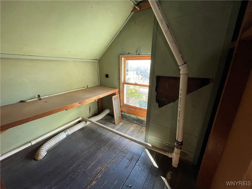 24 Utica Street, Lockport City, New York 14094, Lockport City, New York 14094, 3 Bedrooms Bedrooms, 7 Rooms Rooms,1 BathroomBathrooms,Residential,For Sale,24 Utica Street, Lockport City, New York 14094,0,B1645782