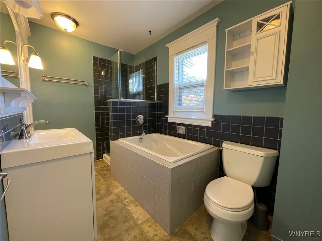24 Utica Street, Lockport City, New York 14094, Lockport City, New York 14094, 3 Bedrooms Bedrooms, 7 Rooms Rooms,1 BathroomBathrooms,Residential,For Sale,24 Utica Street, Lockport City, New York 14094,0,B1645782