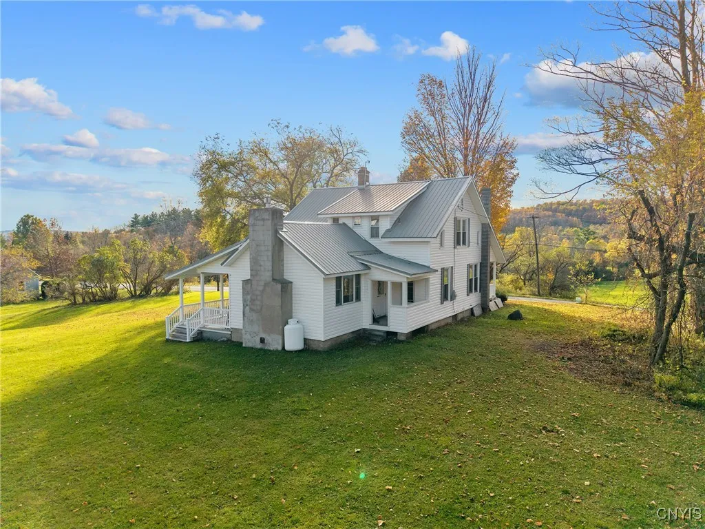 4290 Nelson Road, Nelson, New York 13035, Nelson, New York 13035, 4 Bedrooms Bedrooms, 8 Rooms Rooms,1 BathroomBathrooms,Residential,For Sale,4290 Nelson Road, Nelson, New York 13035,0,S1645560