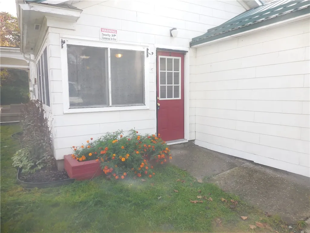 83 Main Street North, Perry, New York 14530, Perry, New York 14530, 3 Bedrooms Bedrooms, 6 Rooms Rooms,1 BathroomBathrooms,Residential,For Sale,83 Main Street North, Perry, New York 14530,0,R1645805