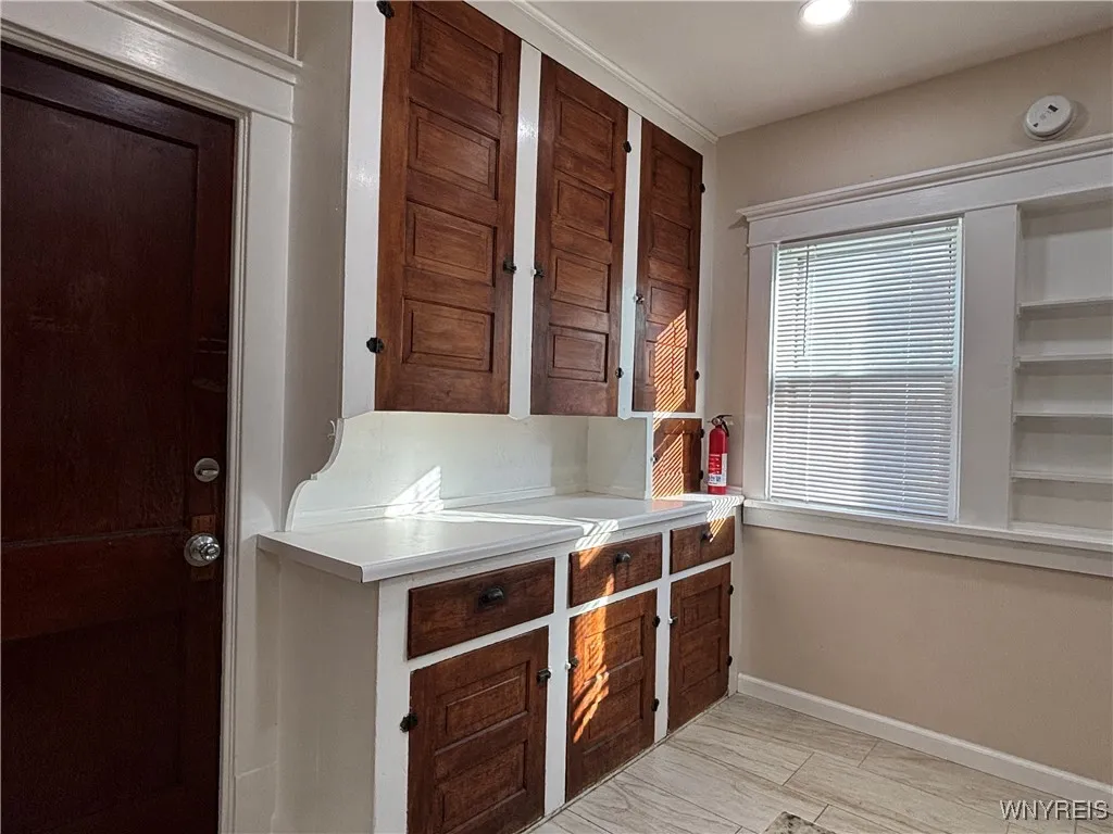 430 Colvin Avenue 2, Buffalo, New York 14216, Buffalo, New York 14216, 3 Bedrooms Bedrooms, 7 Rooms Rooms,1 BathroomBathrooms,Residential Lease,For Rent,430 Colvin Avenue 2, Buffalo, New York 14216,0,B1645804