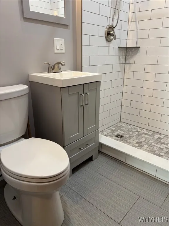 430 Colvin Avenue 2, Buffalo, New York 14216, Buffalo, New York 14216, 3 Bedrooms Bedrooms, 7 Rooms Rooms,1 BathroomBathrooms,Residential Lease,For Rent,430 Colvin Avenue 2, Buffalo, New York 14216,0,B1645804