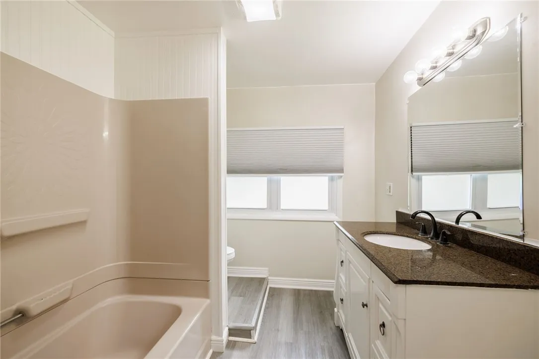 44 Beach Terrace, Irondequoit, New York 14617, Irondequoit, New York 14617, 6 Bedrooms Bedrooms, 7 Rooms Rooms,2 BathroomsBathrooms,Residential,For Sale,44 Beach Terrace, Irondequoit, New York 14617,0,R1645816