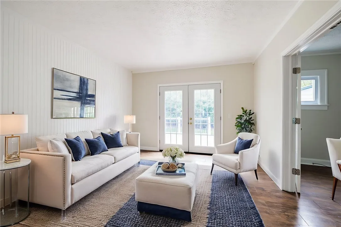 44 Beach Terrace, Irondequoit, New York 14617, Irondequoit, New York 14617, 6 Bedrooms Bedrooms, 7 Rooms Rooms,2 BathroomsBathrooms,Residential,For Sale,44 Beach Terrace, Irondequoit, New York 14617,0,R1645816