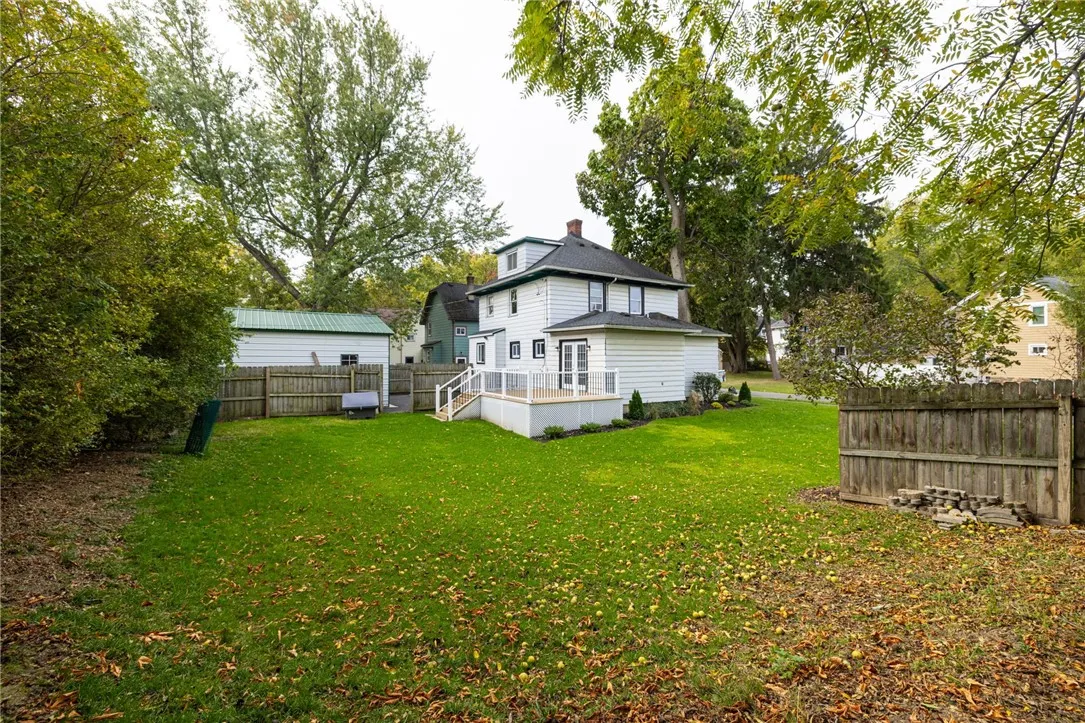 44 Beach Terrace, Irondequoit, New York 14617, Irondequoit, New York 14617, 6 Bedrooms Bedrooms, 7 Rooms Rooms,2 BathroomsBathrooms,Residential,For Sale,44 Beach Terrace, Irondequoit, New York 14617,0,R1645816