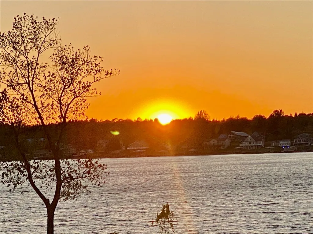 BEAUTIFUL SUNSETS OVER LITTLE SODUS BAY