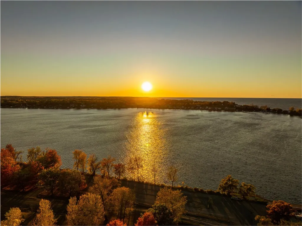 BEAUTIFUL SUNSETS OVER LITTLE SODUS BAY