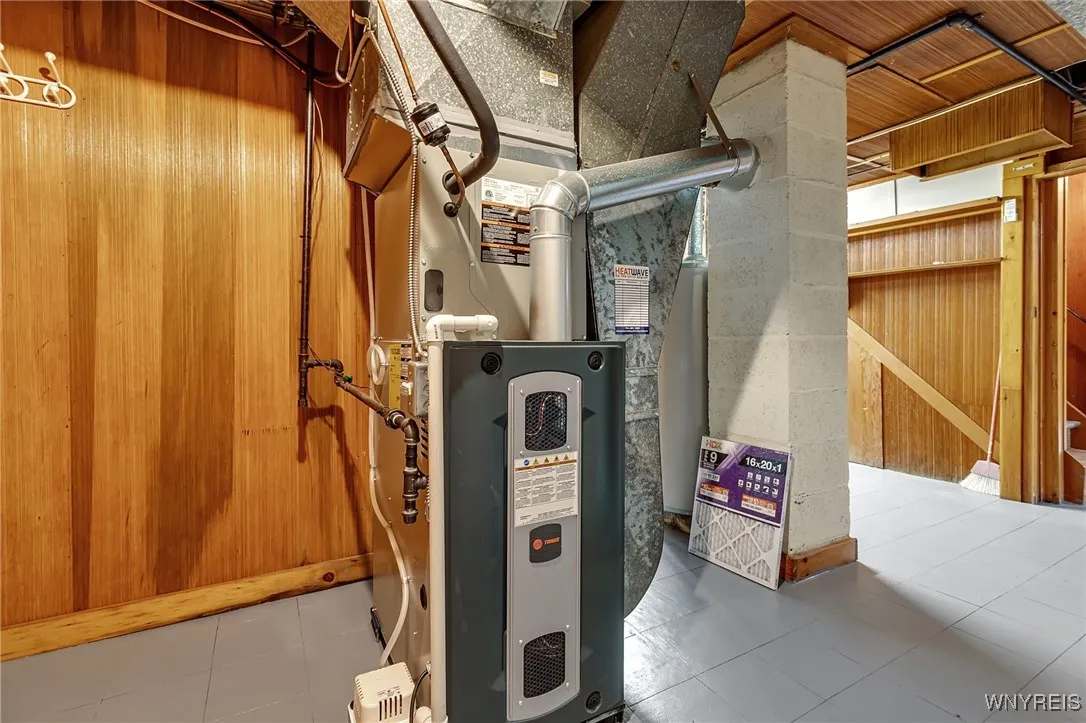 214 Heritage Road, Tonawanda, New York 14150, Tonawanda, New York 14150, 3 Bedrooms Bedrooms, 9 Rooms Rooms,2 BathroomsBathrooms,Residential,For Sale,214 Heritage Road, Tonawanda, New York 14150,0,B1645817