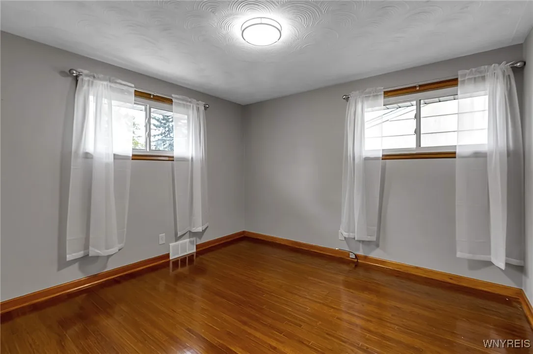 214 Heritage Road, Tonawanda, New York 14150, Tonawanda, New York 14150, 3 Bedrooms Bedrooms, 9 Rooms Rooms,2 BathroomsBathrooms,Residential,For Sale,214 Heritage Road, Tonawanda, New York 14150,0,B1645817