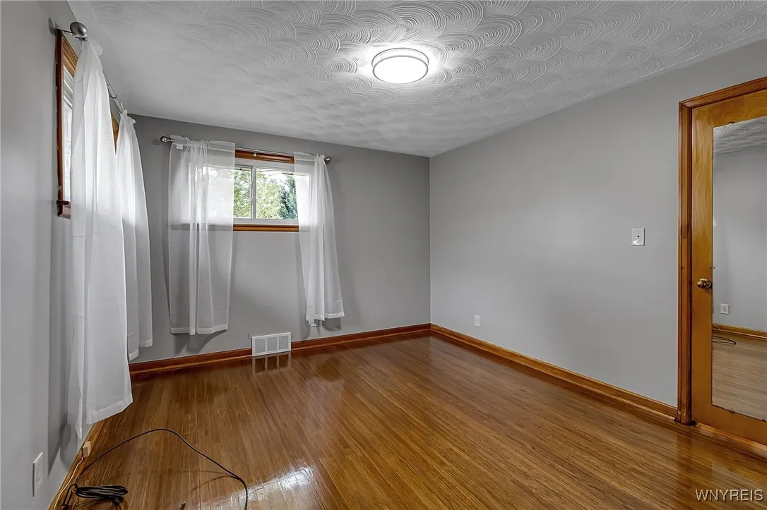 214 Heritage Road, Tonawanda, New York 14150, Tonawanda, New York 14150, 3 Bedrooms Bedrooms, 9 Rooms Rooms,2 BathroomsBathrooms,Residential,For Sale,214 Heritage Road, Tonawanda, New York 14150,0,B1645817