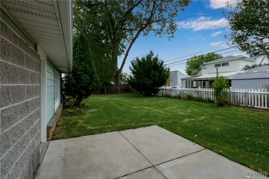 214 Heritage Road, Tonawanda, New York 14150, Tonawanda, New York 14150, 3 Bedrooms Bedrooms, 9 Rooms Rooms,2 BathroomsBathrooms,Residential,For Sale,214 Heritage Road, Tonawanda, New York 14150,0,B1645817