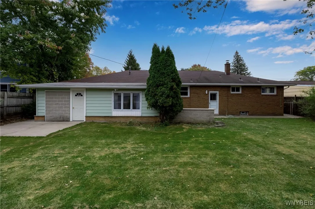 214 Heritage Road, Tonawanda, New York 14150, Tonawanda, New York 14150, 3 Bedrooms Bedrooms, 9 Rooms Rooms,2 BathroomsBathrooms,Residential,For Sale,214 Heritage Road, Tonawanda, New York 14150,0,B1645817