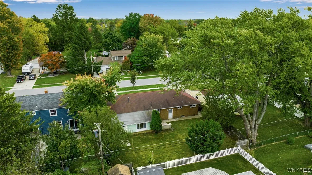 214 Heritage Road, Tonawanda, New York 14150, Tonawanda, New York 14150, 3 Bedrooms Bedrooms, 9 Rooms Rooms,2 BathroomsBathrooms,Residential,For Sale,214 Heritage Road, Tonawanda, New York 14150,0,B1645817