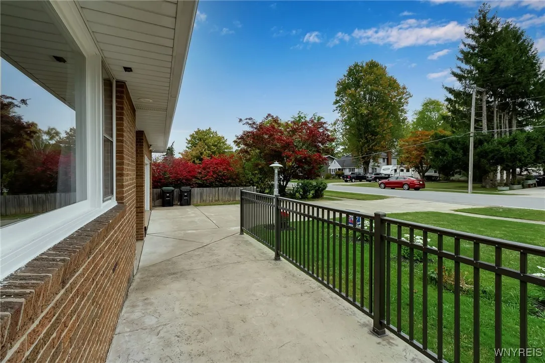 214 Heritage Road, Tonawanda, New York 14150, Tonawanda, New York 14150, 3 Bedrooms Bedrooms, 9 Rooms Rooms,2 BathroomsBathrooms,Residential,For Sale,214 Heritage Road, Tonawanda, New York 14150,0,B1645817