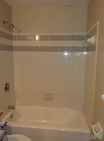 9578 Clarecastle, Cicero, New York 13029, Cicero, New York 13029, 4 Bedrooms Bedrooms, 11 Rooms Rooms,2 BathroomsBathrooms,Residential Lease,For Rent,9578 Clarecastle, Cicero, New York 13029,0,S1645822