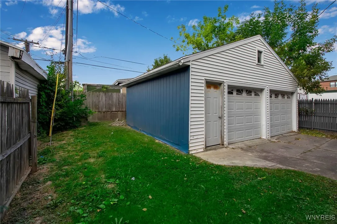 1164 Hertel Avenue, Buffalo, New York 14216, Buffalo, New York 14216, 5 Bedrooms Bedrooms, ,3 BathroomsBathrooms,Residential,For Sale,1164 Hertel Avenue, Buffalo, New York 14216,0,B1645571