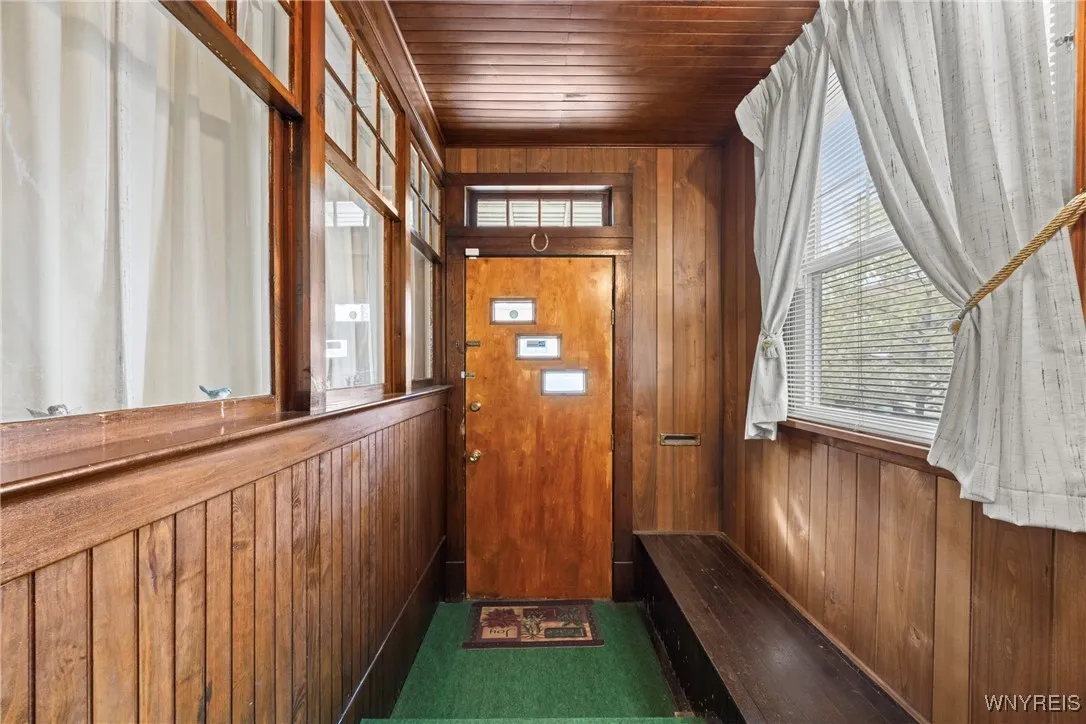 1061 Niagara Street, Buffalo, New York 14213, Buffalo, New York 14213, 3 Bedrooms Bedrooms, 7 Rooms Rooms,1 BathroomBathrooms,Residential,Closed,1061 Niagara Street, Buffalo, New York 14213,0,B1645829