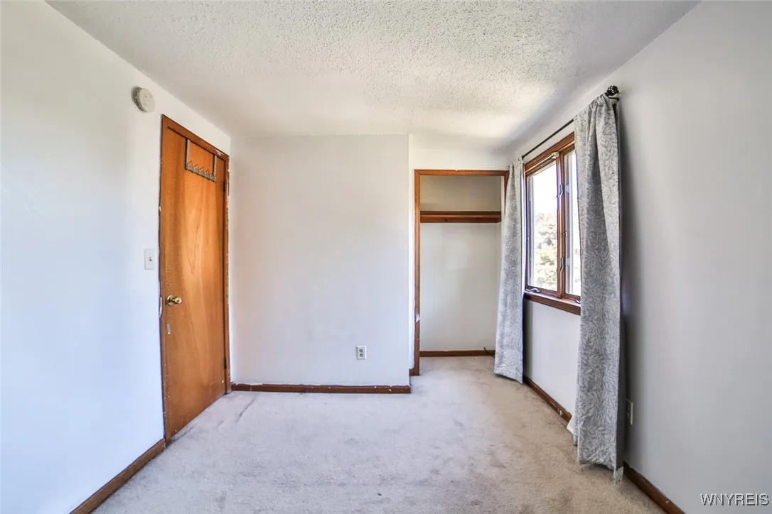 31 John Paul Court, Buffalo, New York 14206, Buffalo, New York 14206, 3 Bedrooms Bedrooms, 6 Rooms Rooms,1 BathroomBathrooms,Residential,For Sale,31 John Paul Court, Buffalo, New York 14206,0,B1645831