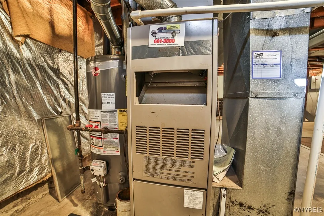 31 John Paul Court, Buffalo, New York 14206, Buffalo, New York 14206, 3 Bedrooms Bedrooms, 6 Rooms Rooms,1 BathroomBathrooms,Residential,For Sale,31 John Paul Court, Buffalo, New York 14206,0,B1645831