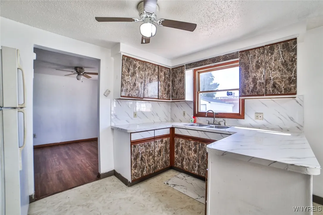 31 John Paul Court, Buffalo, New York 14206, Buffalo, New York 14206, 3 Bedrooms Bedrooms, 6 Rooms Rooms,1 BathroomBathrooms,Residential,For Sale,31 John Paul Court, Buffalo, New York 14206,0,B1645831