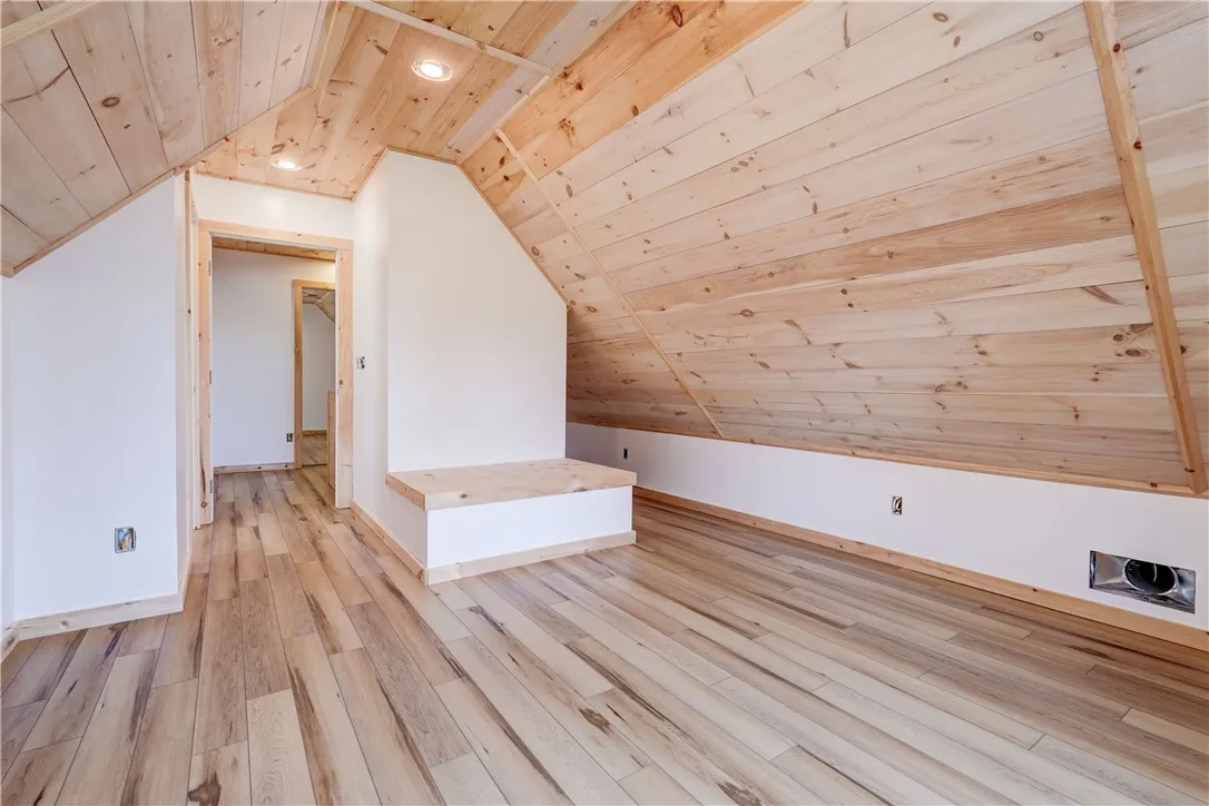 413 Caroline Street, Rochester, New York 14620, Rochester, New York 14620, 3 Bedrooms Bedrooms, 9 Rooms Rooms,3 BathroomsBathrooms,Residential Lease,For Rent,413 Caroline Street, Rochester, New York 14620,0,R1645835