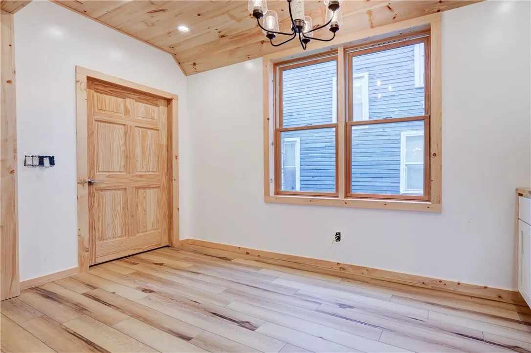 413 Caroline Street, Rochester, New York 14620, Rochester, New York 14620, 3 Bedrooms Bedrooms, 9 Rooms Rooms,3 BathroomsBathrooms,Residential Lease,For Rent,413 Caroline Street, Rochester, New York 14620,0,R1645835