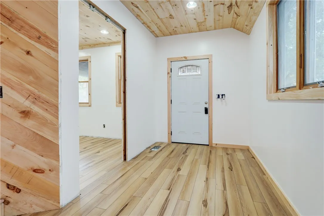 413 Caroline Street, Rochester, New York 14620, Rochester, New York 14620, 3 Bedrooms Bedrooms, 9 Rooms Rooms,3 BathroomsBathrooms,Residential Lease,For Rent,413 Caroline Street, Rochester, New York 14620,0,R1645835