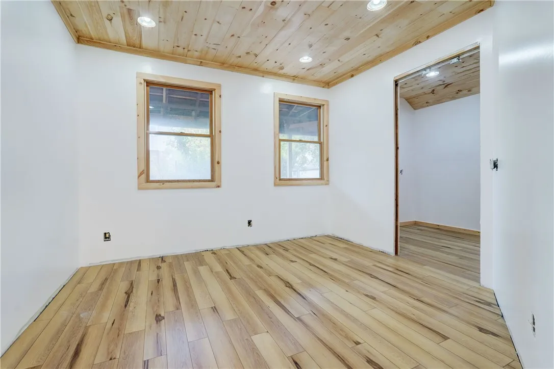 413 Caroline Street, Rochester, New York 14620, Rochester, New York 14620, 3 Bedrooms Bedrooms, 9 Rooms Rooms,3 BathroomsBathrooms,Residential Lease,For Rent,413 Caroline Street, Rochester, New York 14620,0,R1645835