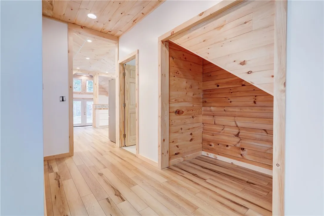 413 Caroline Street, Rochester, New York 14620, Rochester, New York 14620, 3 Bedrooms Bedrooms, 9 Rooms Rooms,3 BathroomsBathrooms,Residential Lease,For Rent,413 Caroline Street, Rochester, New York 14620,0,R1645835