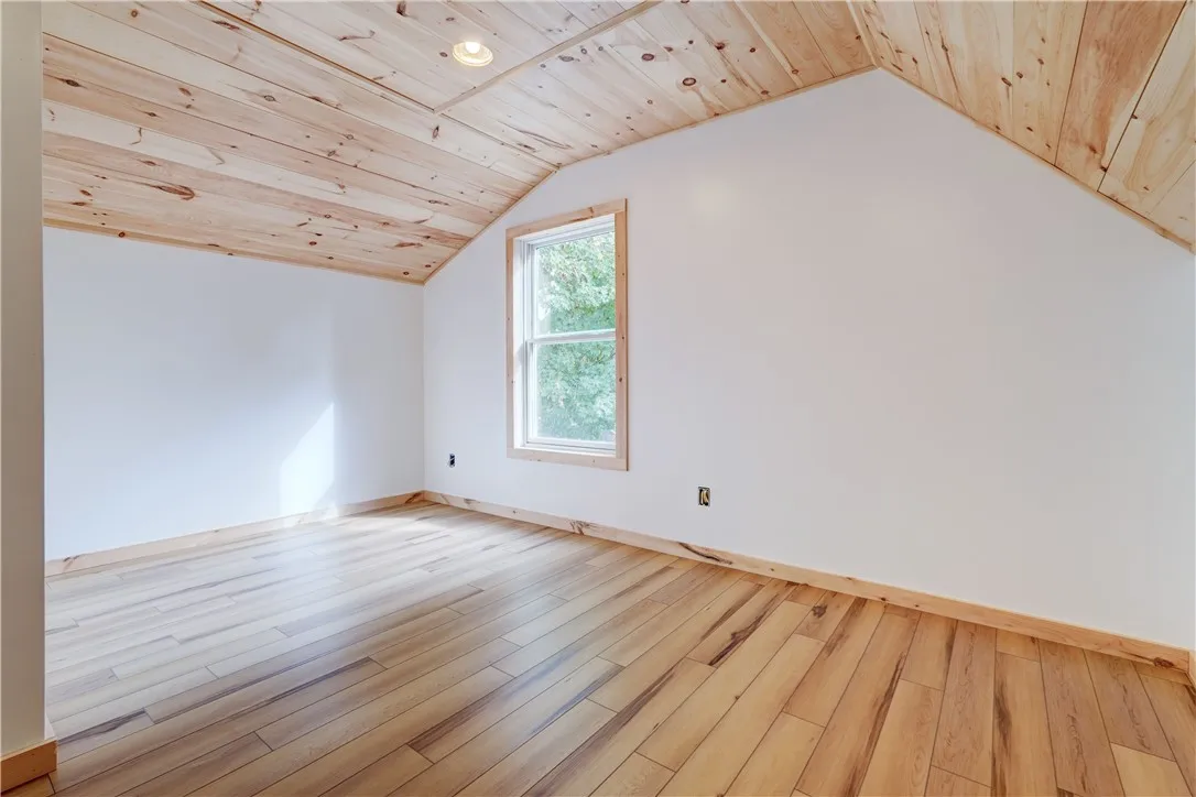 413 Caroline Street, Rochester, New York 14620, Rochester, New York 14620, 3 Bedrooms Bedrooms, 9 Rooms Rooms,3 BathroomsBathrooms,Residential Lease,For Rent,413 Caroline Street, Rochester, New York 14620,0,R1645835