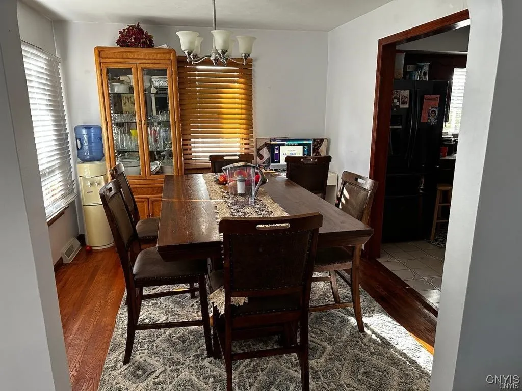 200 Drexler Street, Salina, New York 13088, Salina, New York 13088, 3 Bedrooms Bedrooms, 7 Rooms Rooms,2 BathroomsBathrooms,Residential,For Sale,200 Drexler Street, Salina, New York 13088,0,S1645837