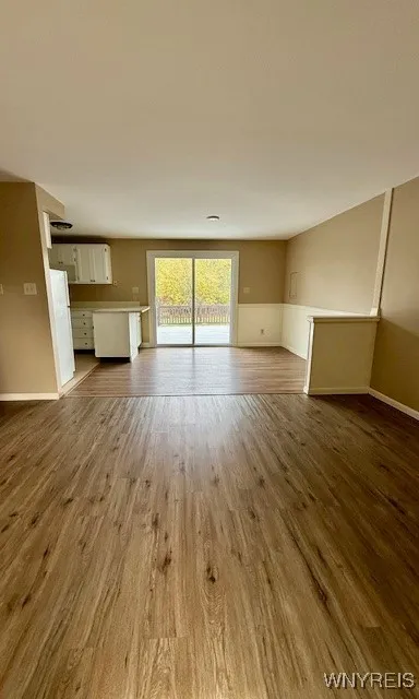 View into dining area from the living room